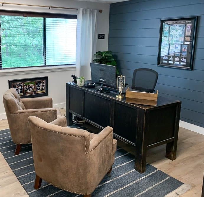 Church admin office, nestled in beautiful green space, Westlake Hills photo